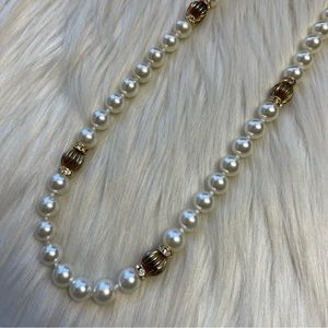 Faux Glass pearls lng necklace